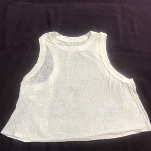 Lululemon workout crop top